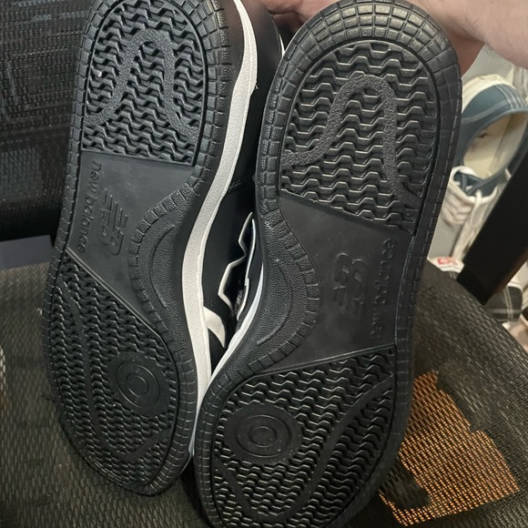 New Balance 480 Men's Black and White Sneakers - Picture 7 of 11